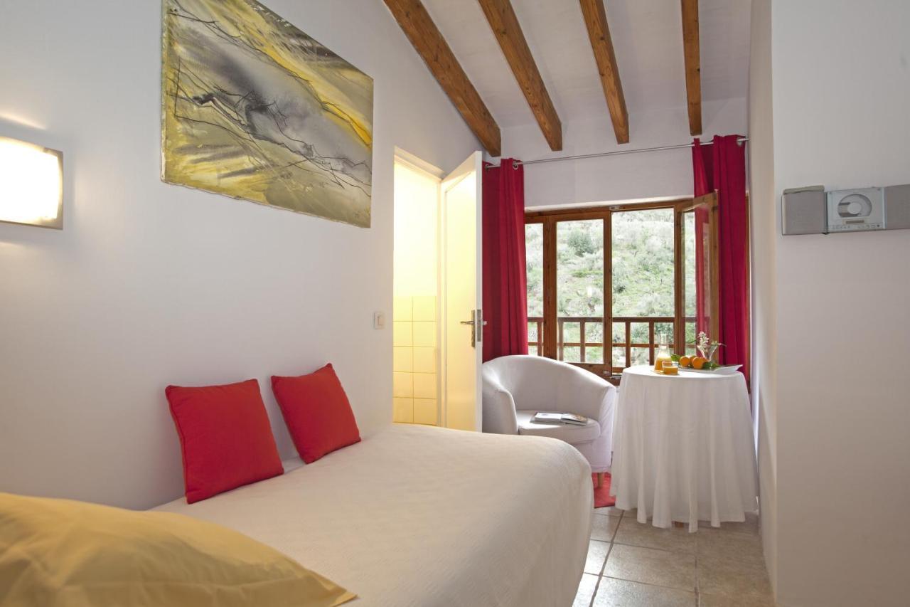 Fornalutx Petit Hotel - Bed & Breakfast Quarto foto